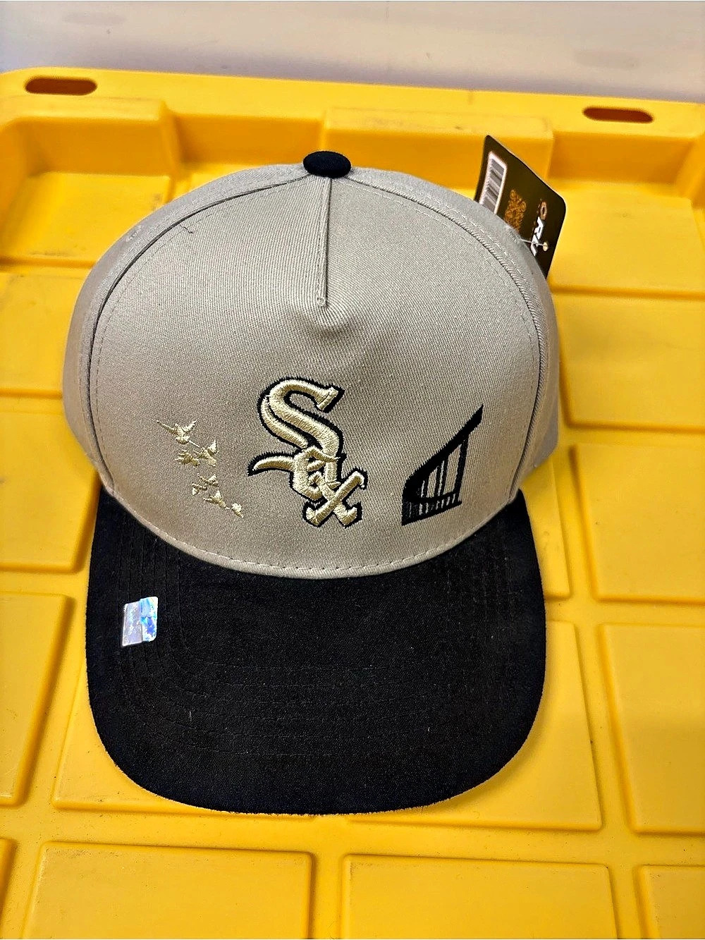 New Era 59FIFTY Chicago White Sox Gray Black Cap NWT